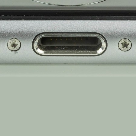 iphone-6s-plus-screws