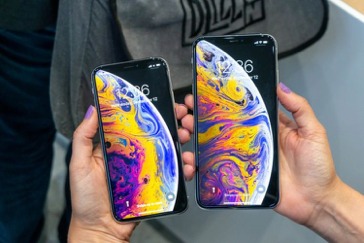 قابلیت  true-tone ال سی دی ایفون 13