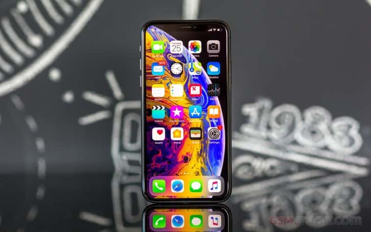 بررسی تاچ ال سی دی آیفون ایکس اس iPhone XS